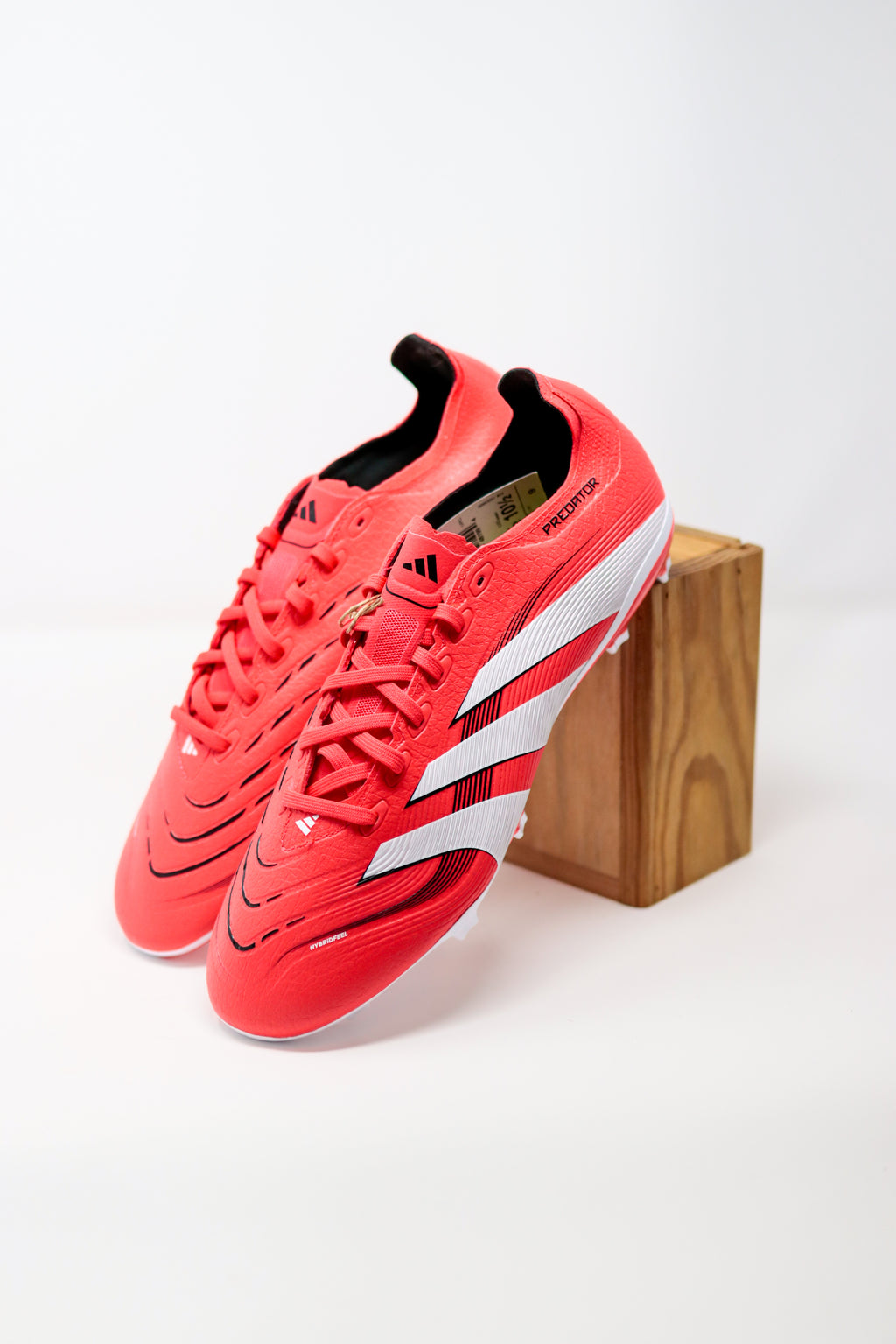 Adidas Predator League FG Pure Victory Lucid Red